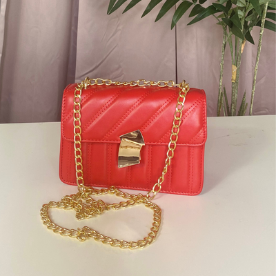Cassie Accent Buckle Purse (Red)